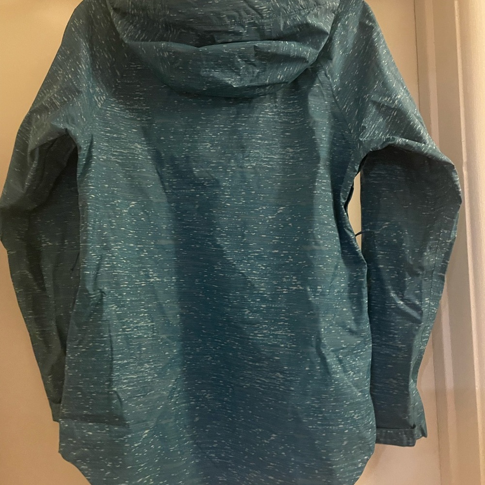 LIKE NEW Columbia Teal/Turquoise Hooded Rain Jacket with Snow-Ready Features - Picture 3 of 5